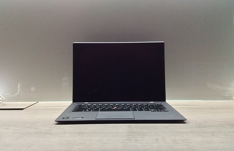 Laptop Lenovo ThinkPad X1 Carbon Gen 9 (Bekas Mulus)